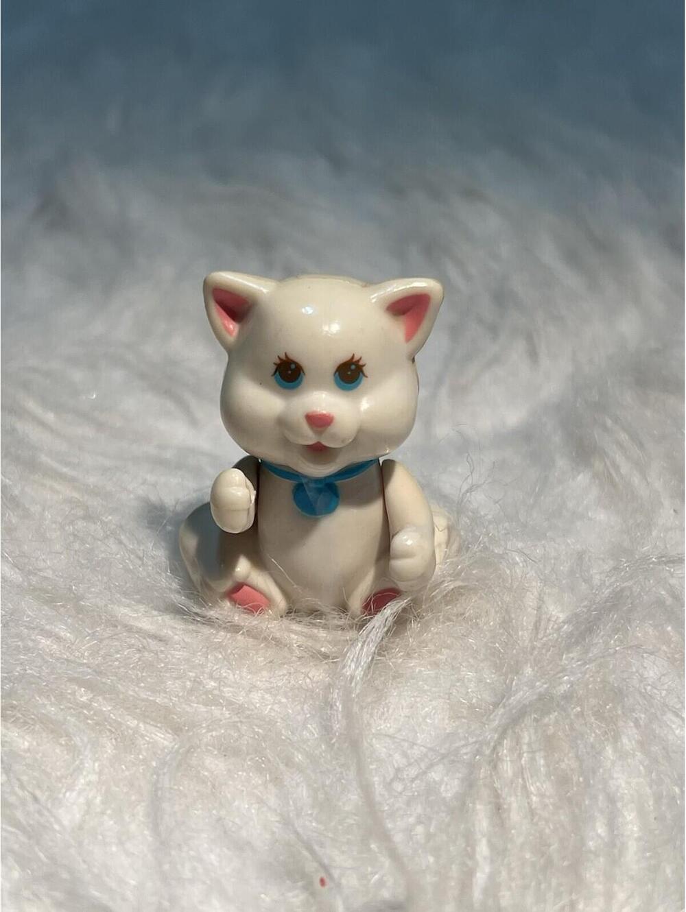 Vintage 1990’s White Itzy Bitzy Pals Kitty Cats Playful Animal Friends